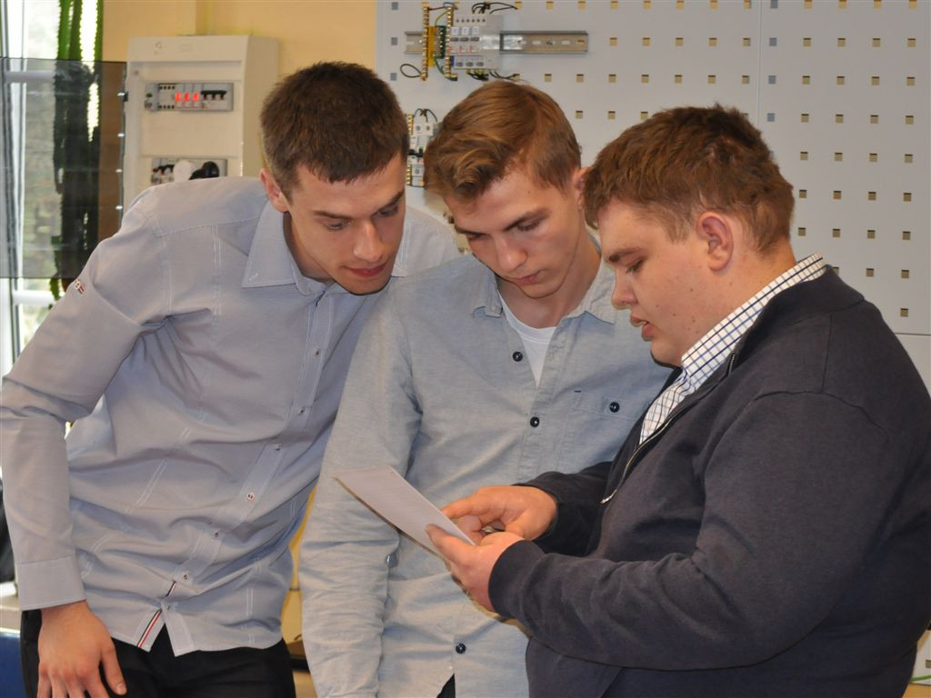 V Ogólnopolski Konkurs Wiedzy Mechatronicznej