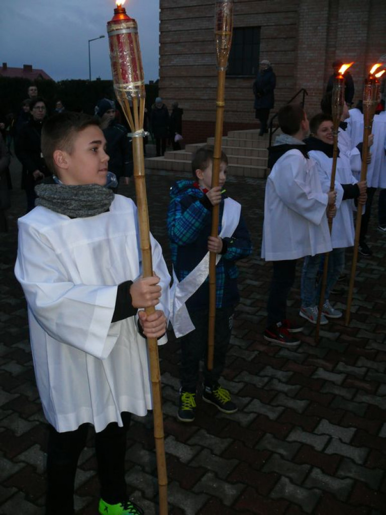 Za krzyżem ulicami Łowicza