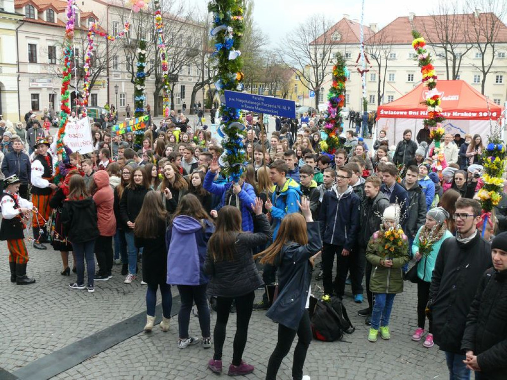 Młodzi z diecezji przyjechali do Łowicza. GALERIA ZDJĘĆ