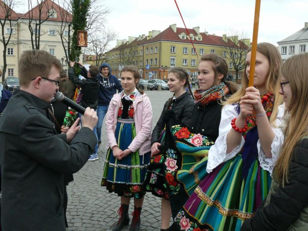 Młodzi z diecezji przyjechali do Łowicza. GALERIA ZDJĘĆ