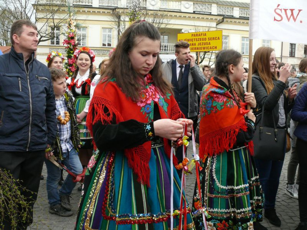 Młodzi z diecezji przyjechali do Łowicza. GALERIA ZDJĘĆ