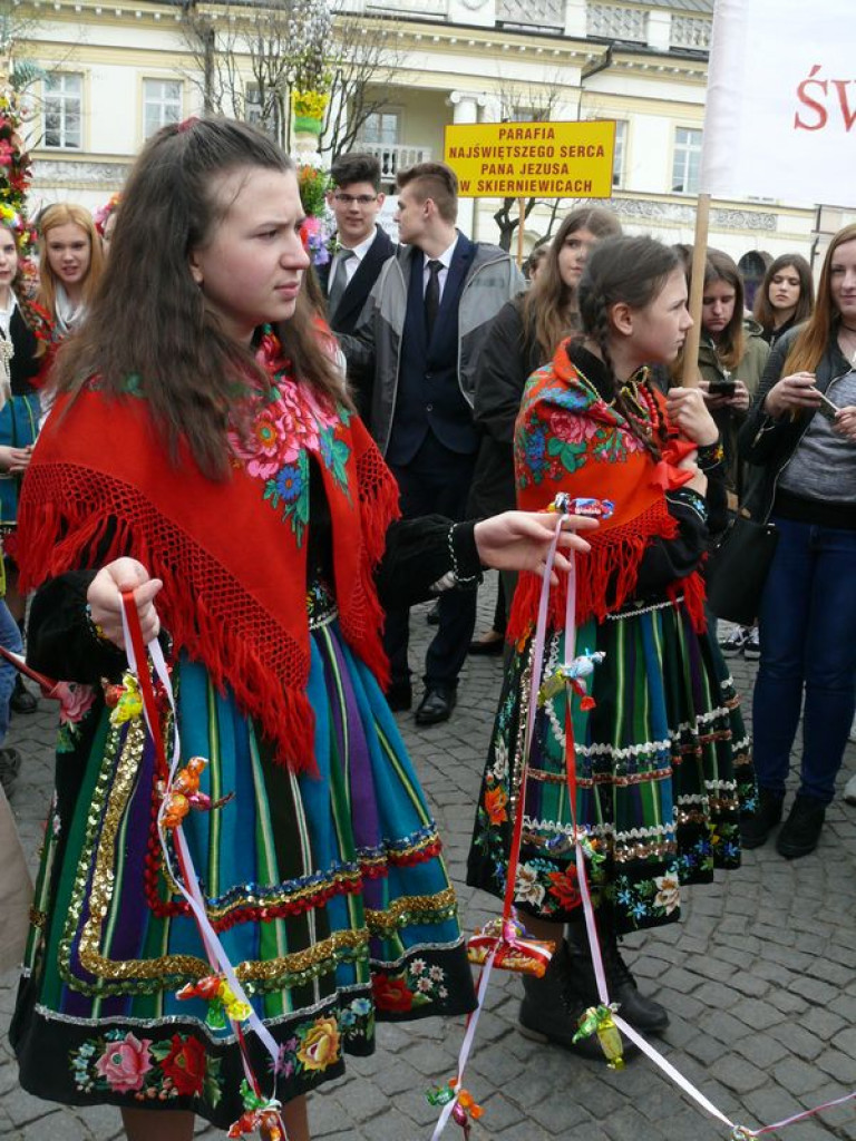 Młodzi z diecezji przyjechali do Łowicza. GALERIA ZDJĘĆ