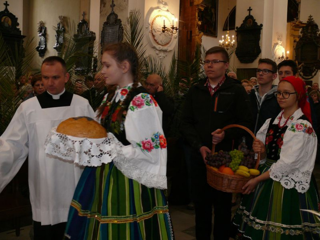 Młodzi z diecezji przyjechali do Łowicza. GALERIA ZDJĘĆ