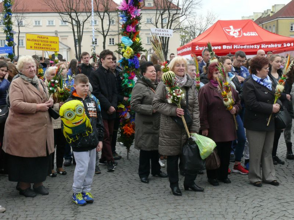 Młodzi z diecezji przyjechali do Łowicza. GALERIA ZDJĘĆ
