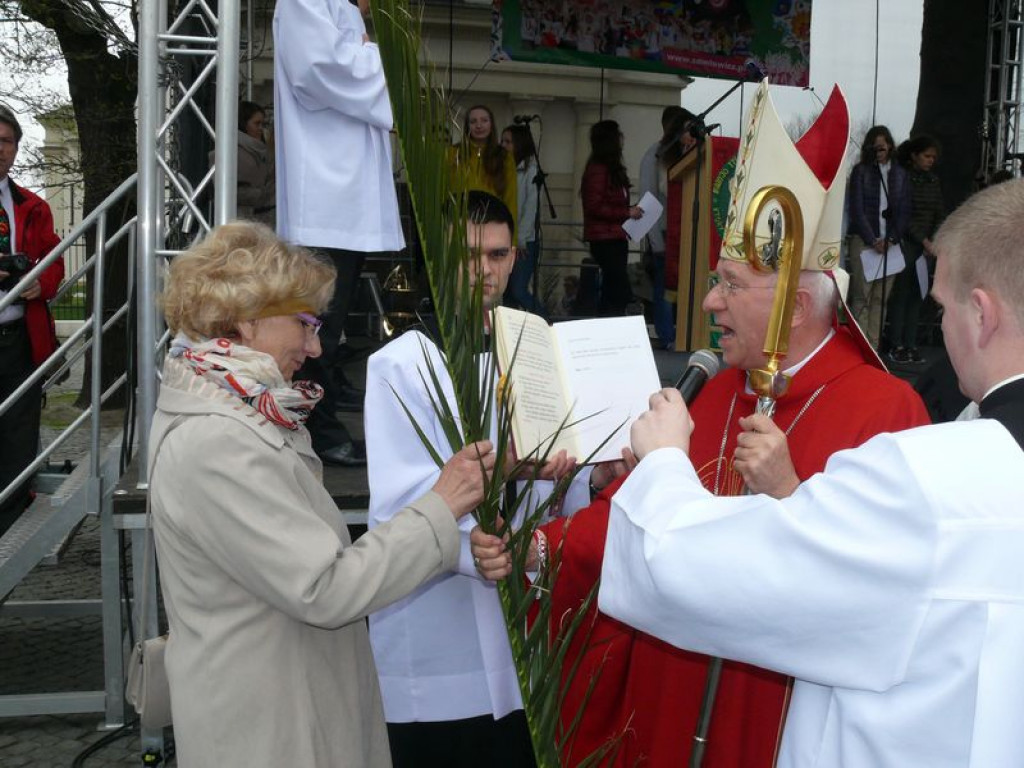 Młodzi z diecezji przyjechali do Łowicza. GALERIA ZDJĘĆ