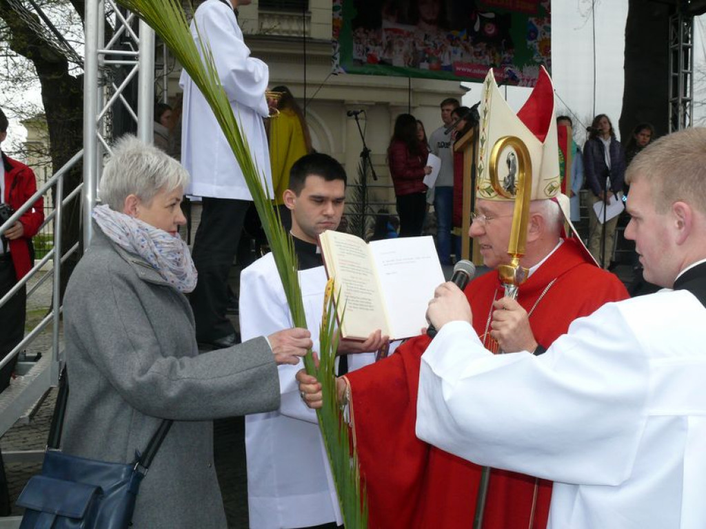 Młodzi z diecezji przyjechali do Łowicza. GALERIA ZDJĘĆ