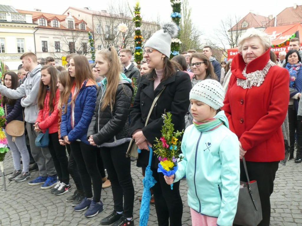 Młodzi z diecezji przyjechali do Łowicza. GALERIA ZDJĘĆ