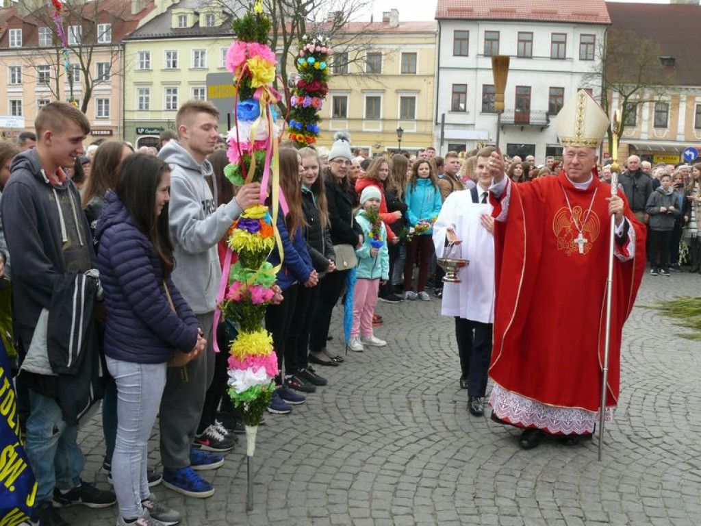 Młodzi z diecezji przyjechali do Łowicza. GALERIA ZDJĘĆ