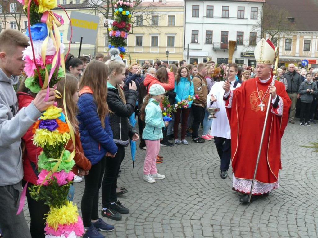 Młodzi z diecezji przyjechali do Łowicza. GALERIA ZDJĘĆ