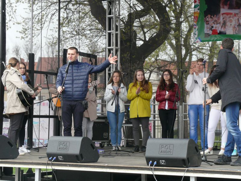 Młodzi z diecezji przyjechali do Łowicza. GALERIA ZDJĘĆ