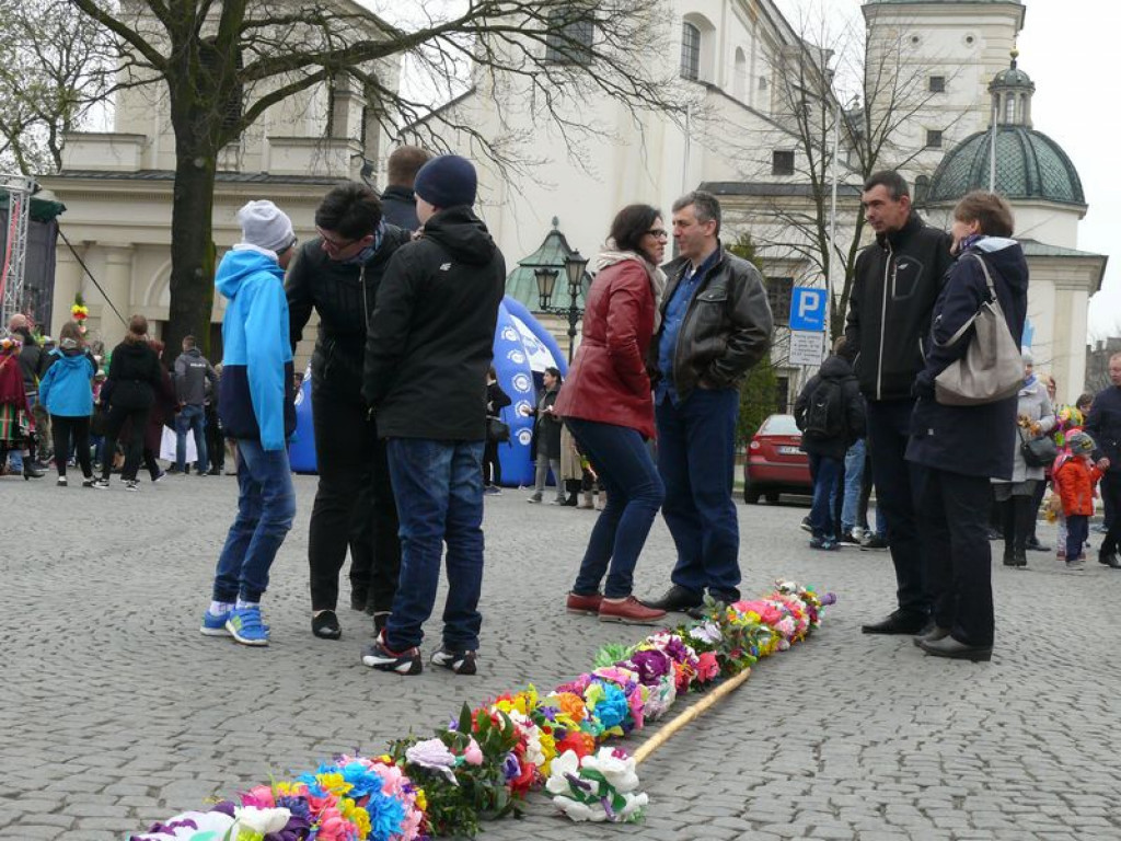 Młodzi z diecezji przyjechali do Łowicza. GALERIA ZDJĘĆ