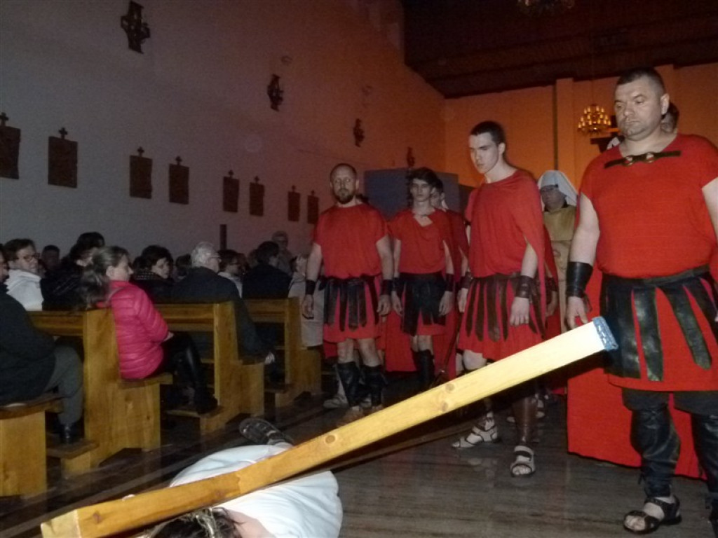 Misterium Męki Pańskiej w kościele na Zabrzeźni