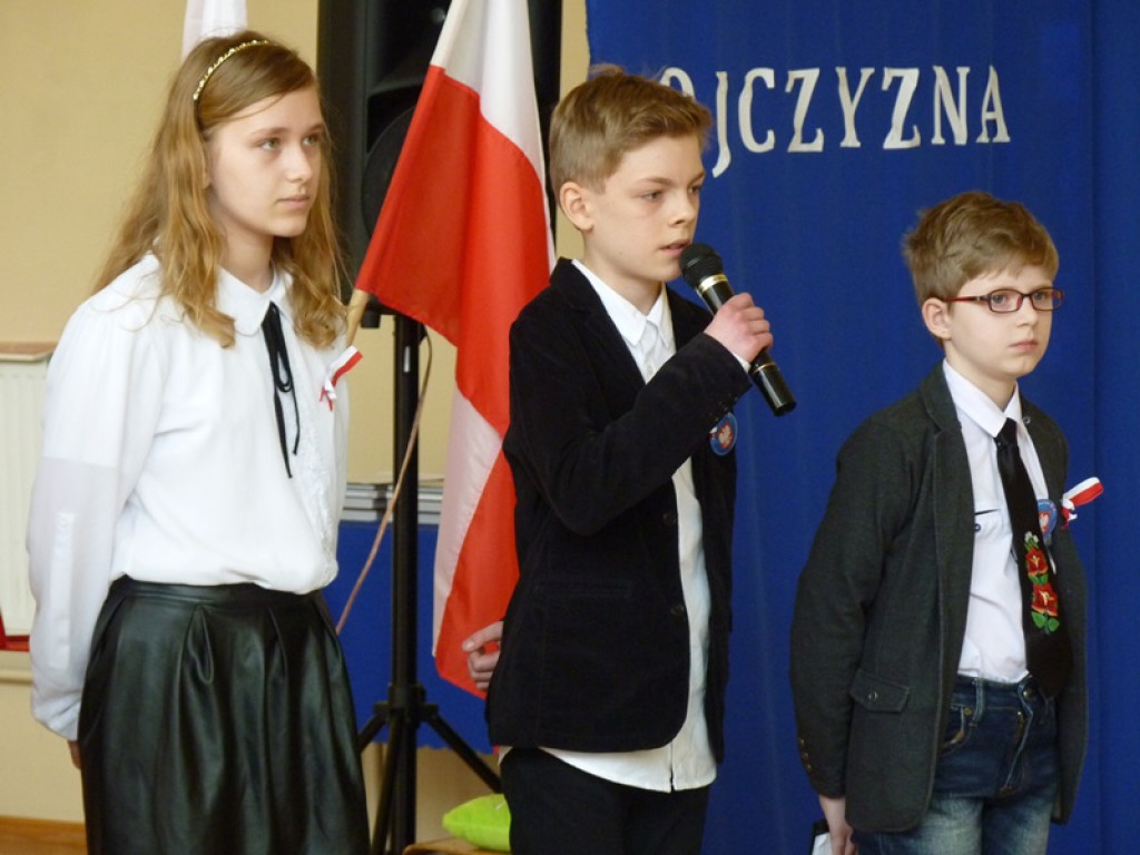 Łódzki kurator oświaty gościł w szkole w Dąbkowicach