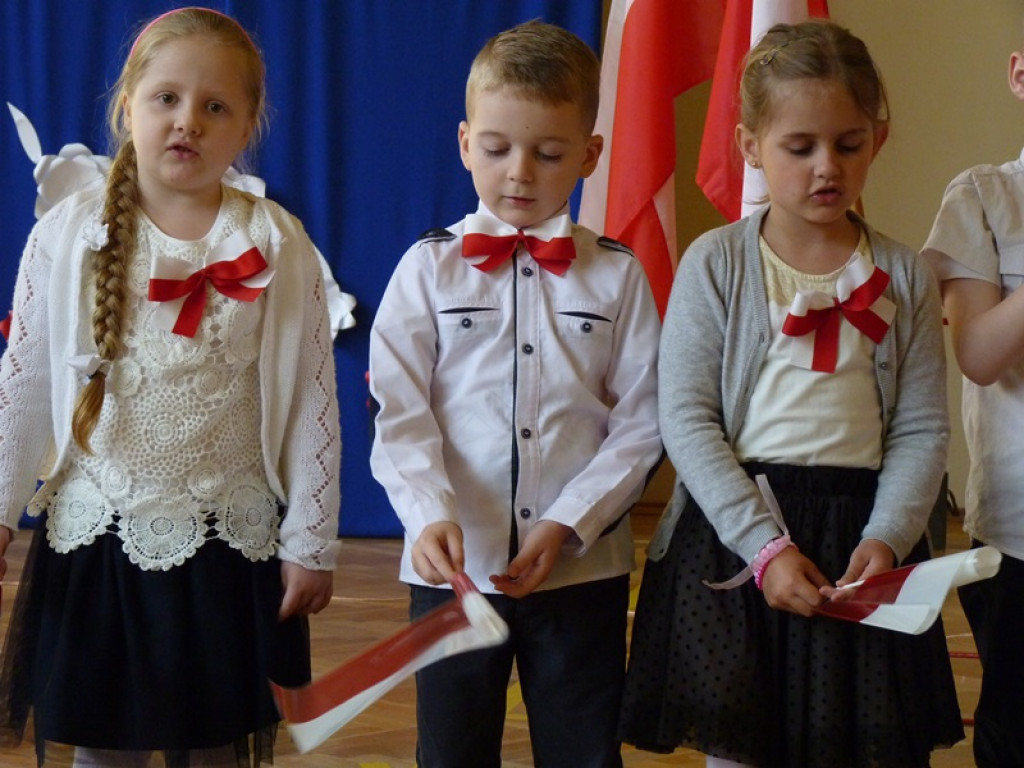 Łódzki kurator oświaty gościł w szkole w Dąbkowicach