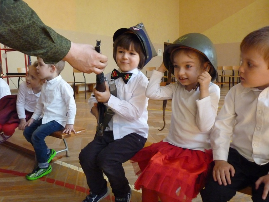 Łódzki kurator oświaty gościł w szkole w Dąbkowicach
