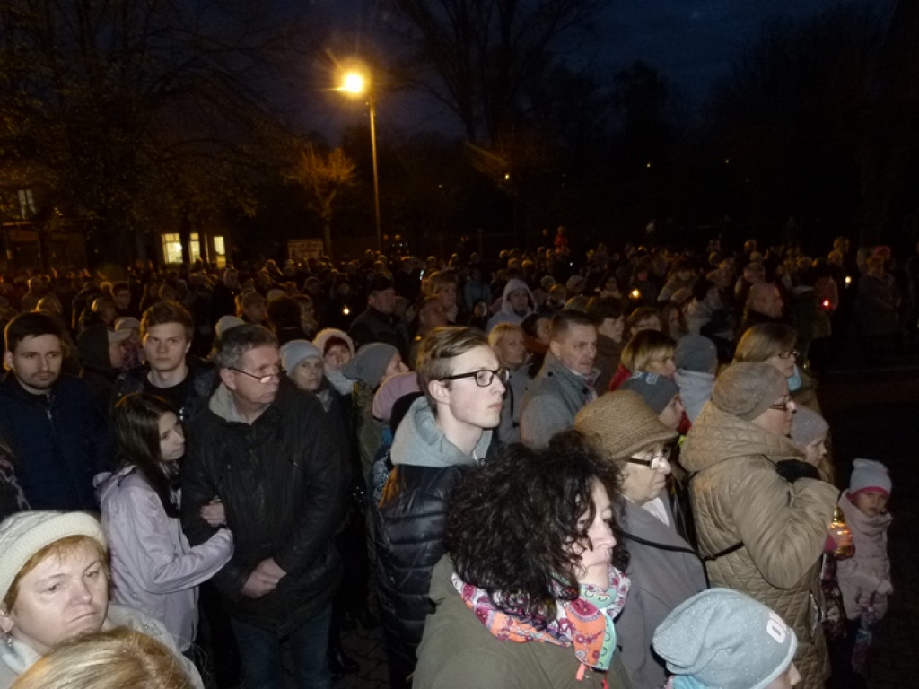 Droga krzyżowa ulicami Głowna