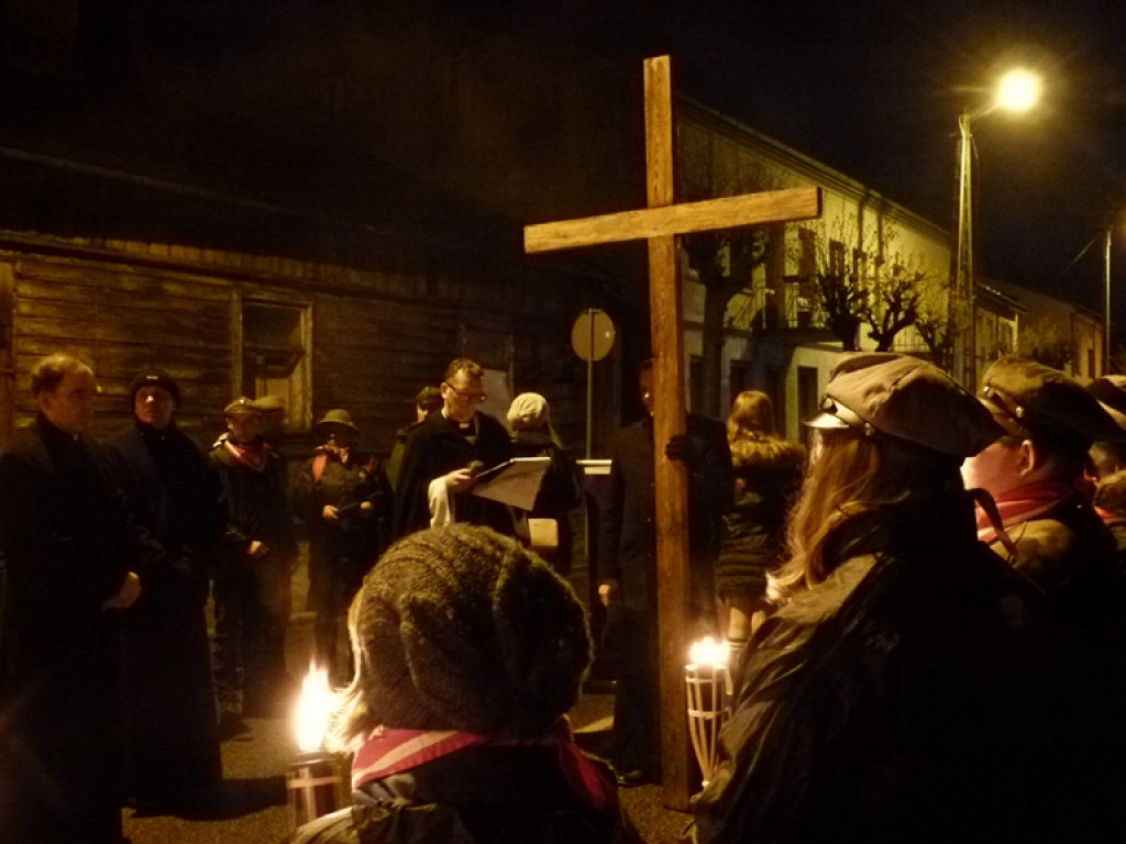 Droga krzyżowa ulicami Głowna