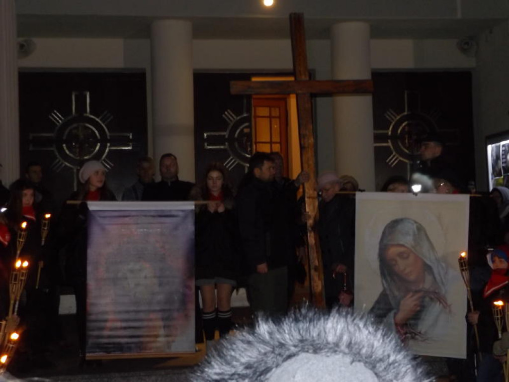 Droga krzyżowa ulicami Głowna