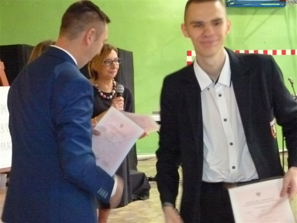 Zakończenie roku szkolnego maturzystów z KLO w Głownie