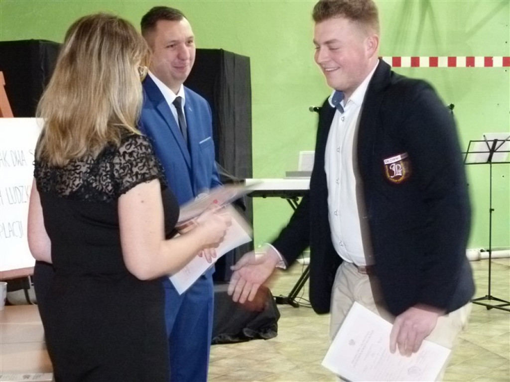 Zakończenie roku szkolnego maturzystów z KLO w Głownie
