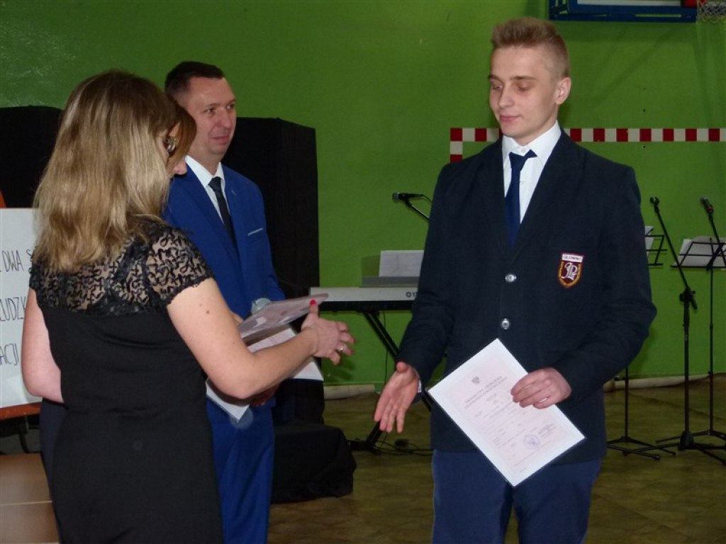 Zakończenie roku szkolnego maturzystów z KLO w Głownie