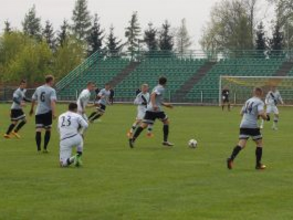 Wysokie zwycięstwo Pelikana nad Legią II