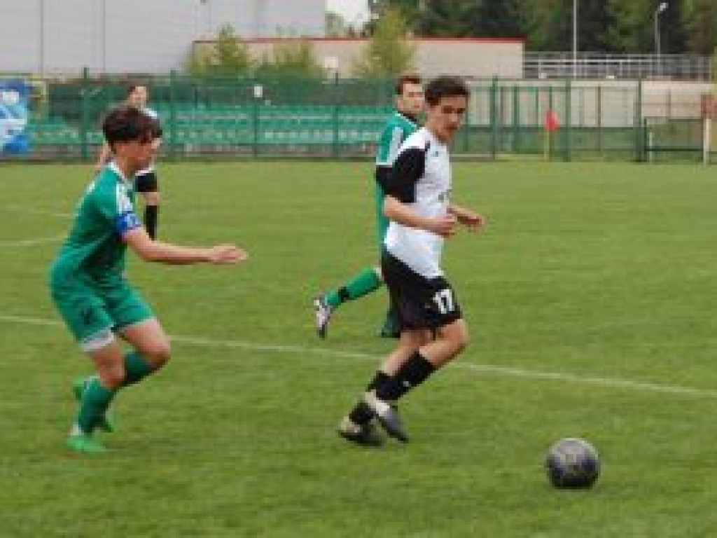 Pechowo zremisowany mecz Pelikana-2000 z Pogonią Zduńska Wola