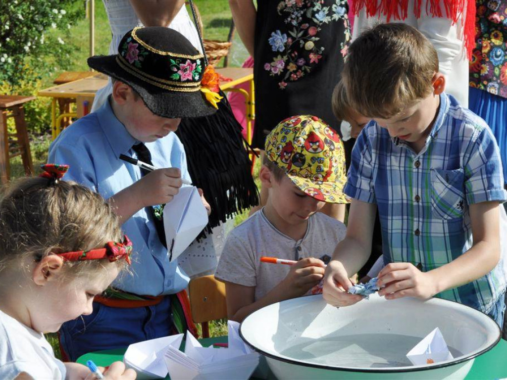 Jubileuszowy festyn rodzinny w przedszkolu 