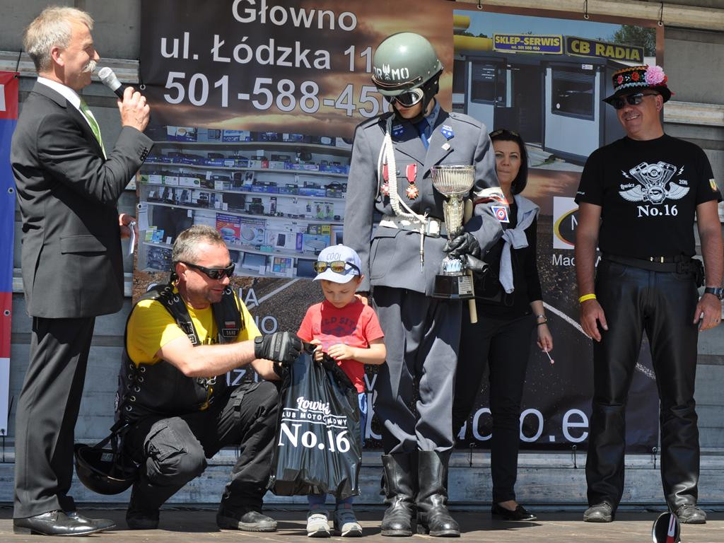 Blisko 500 motocykli parkowało na Nowym Rynku
