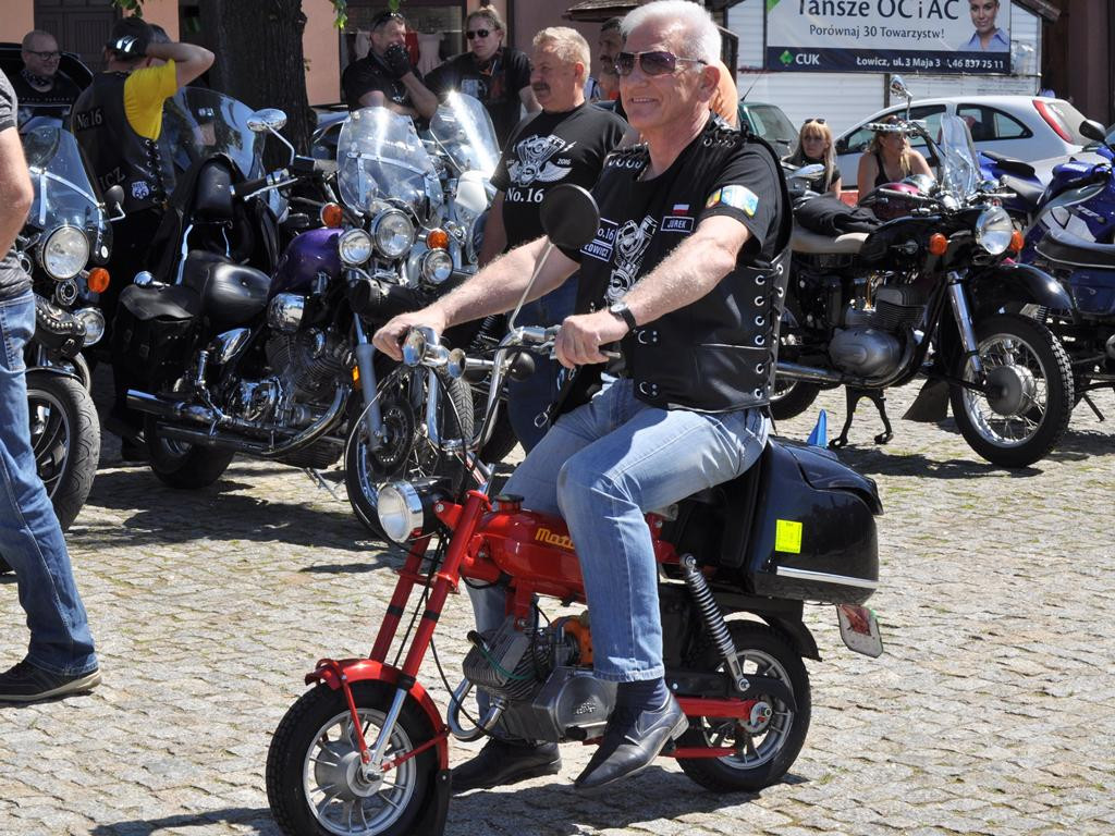 Blisko 500 motocykli parkowało na Nowym Rynku