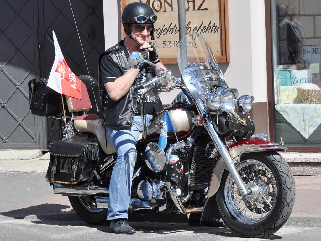 Blisko 500 motocykli parkowało na Nowym Rynku