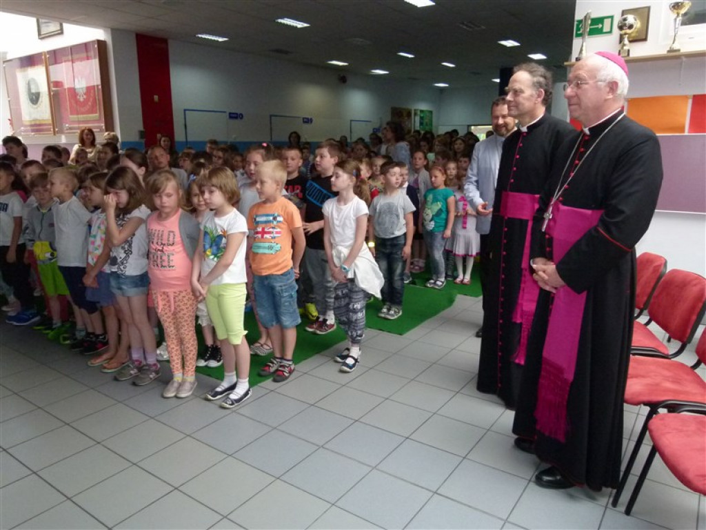 Parafia św. Barbary w Głownie gości biskupa Dziubę