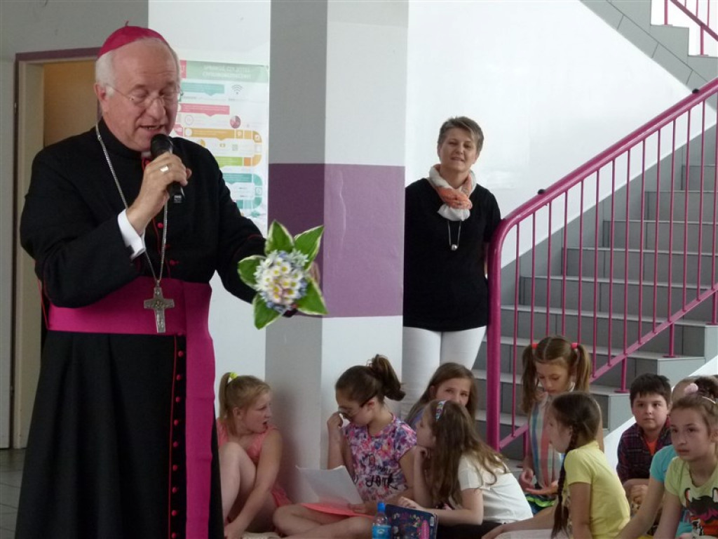 Parafia św. Barbary w Głownie gości biskupa Dziubę