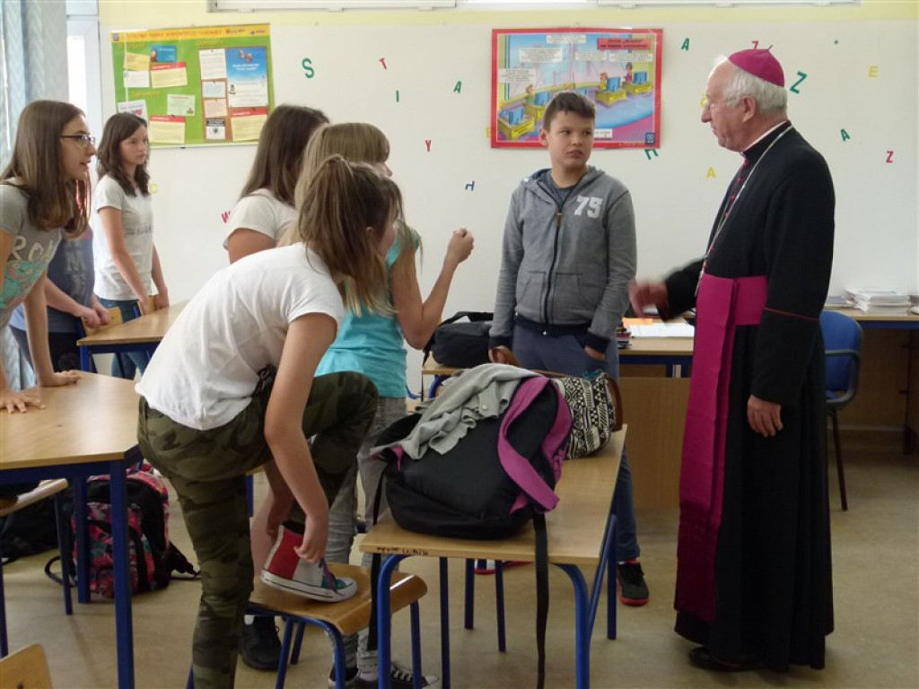 Parafia św. Barbary w Głownie gości biskupa Dziubę