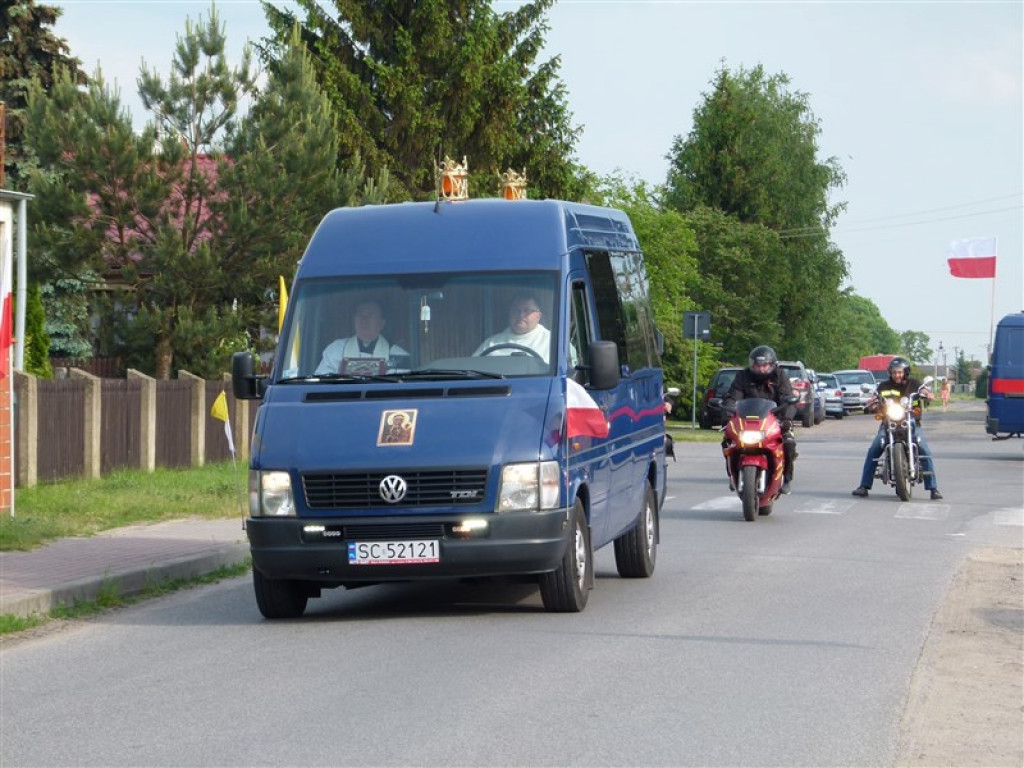 Stary Waliszew powitał kopię cudownego obrazu [galeria zdjęć]