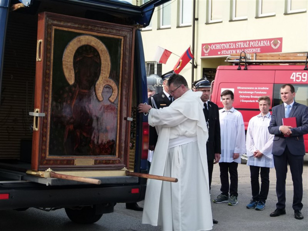 Stary Waliszew powitał kopię cudownego obrazu [galeria zdjęć]