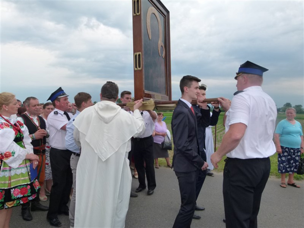 Jasnogórska Pani zawitała do Mąkolic [galeria zdjęć]
