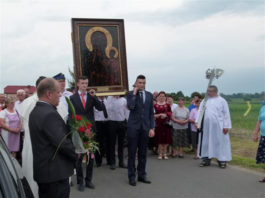 Jasnogórska Pani zawitała do Mąkolic [galeria zdjęć]