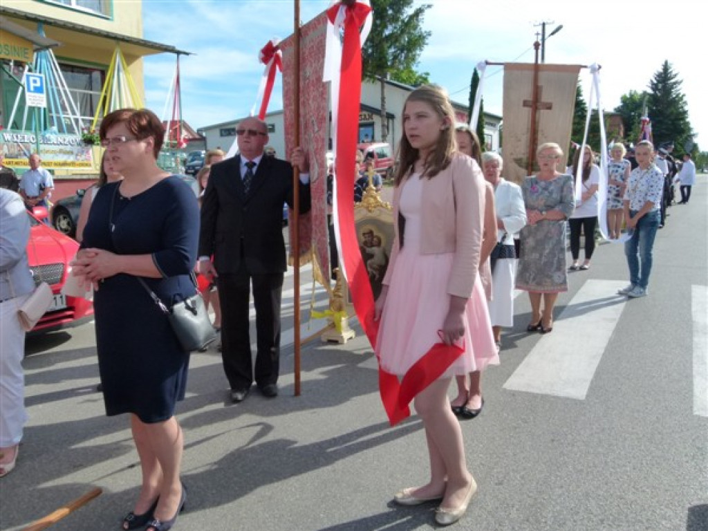 Parafie Osiny i Dmosin przywitały Obraz Nawiedzenia (zdjęcia)