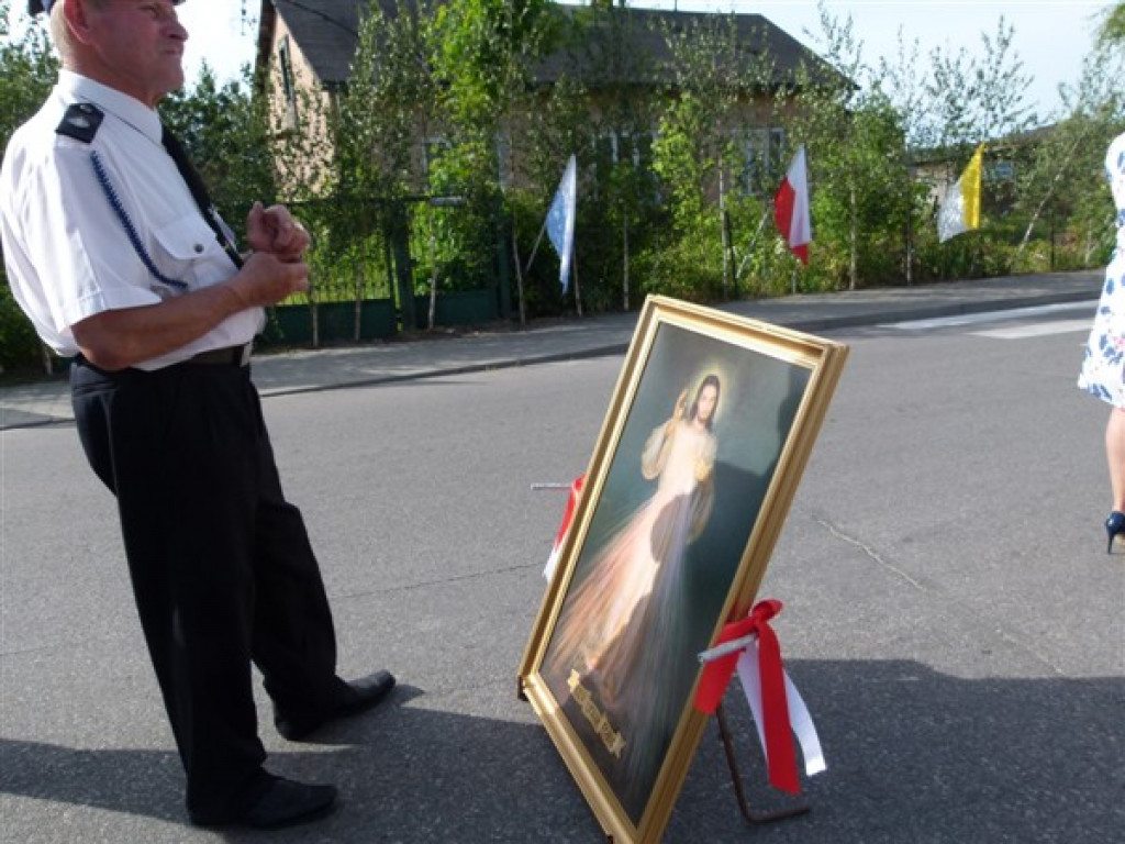 Parafie Osiny i Dmosin przywitały Obraz Nawiedzenia (zdjęcia)