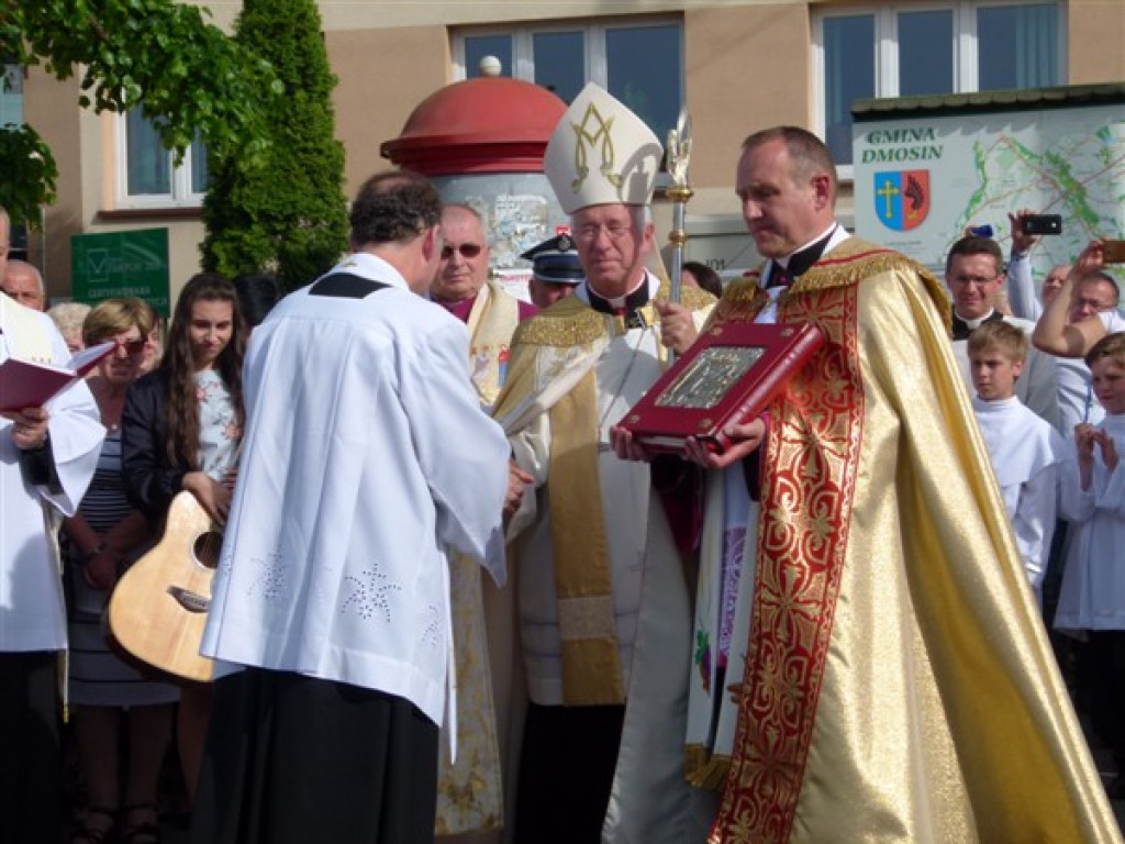 Parafie Osiny i Dmosin przywitały Obraz Nawiedzenia (zdjęcia)