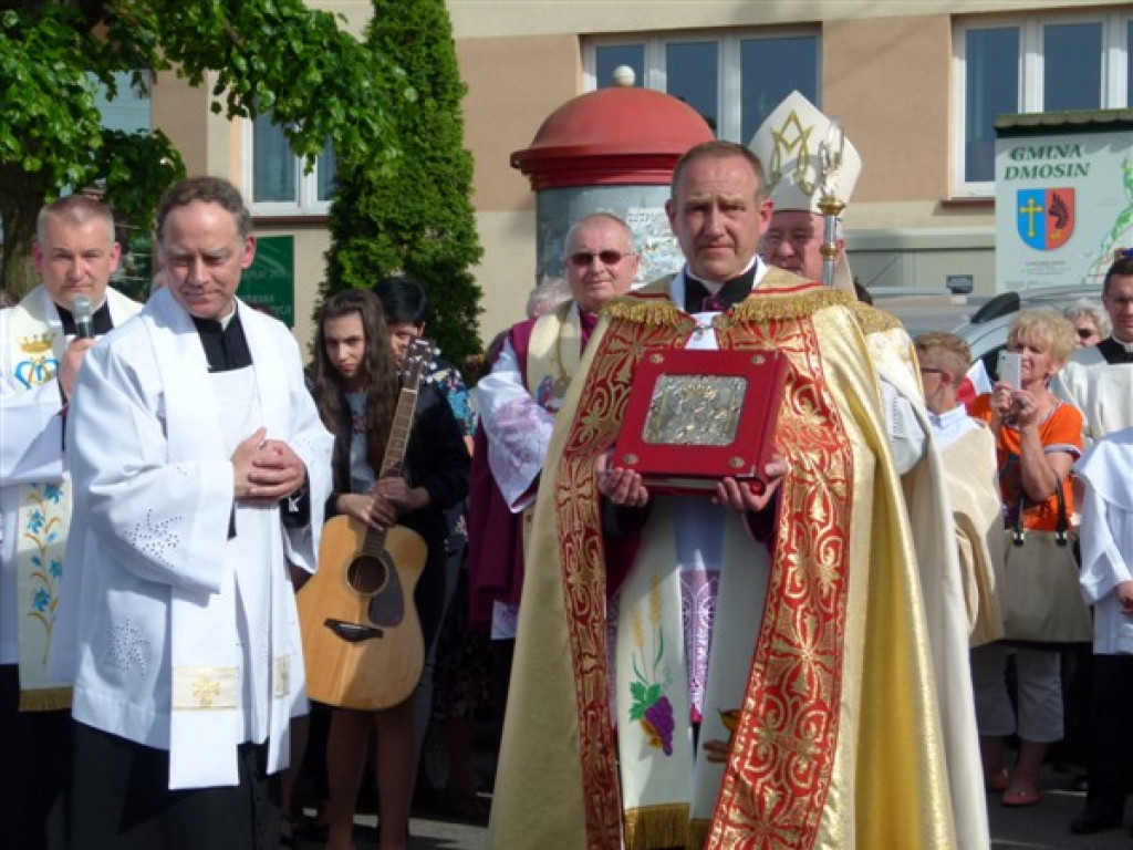 Parafie Osiny i Dmosin przywitały Obraz Nawiedzenia (zdjęcia)