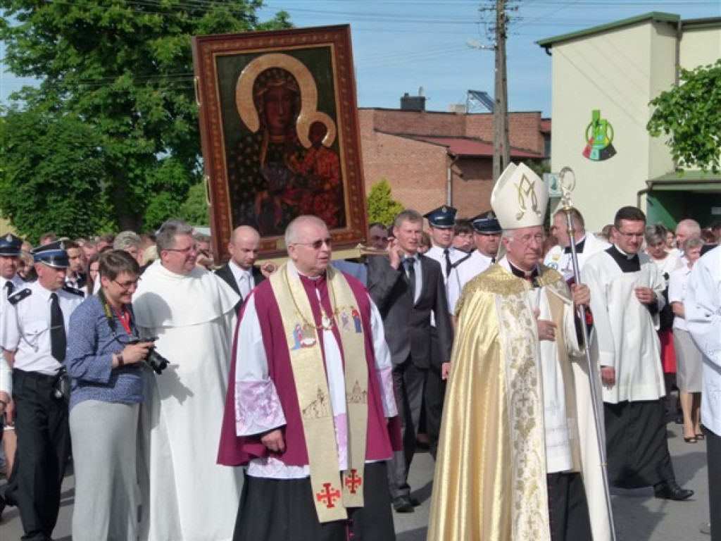Parafie Osiny i Dmosin przywitały Obraz Nawiedzenia (zdjęcia)