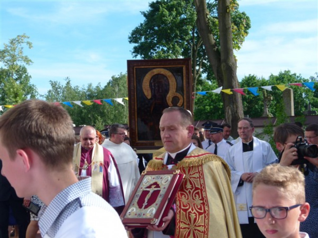Parafie Osiny i Dmosin przywitały Obraz Nawiedzenia (zdjęcia)