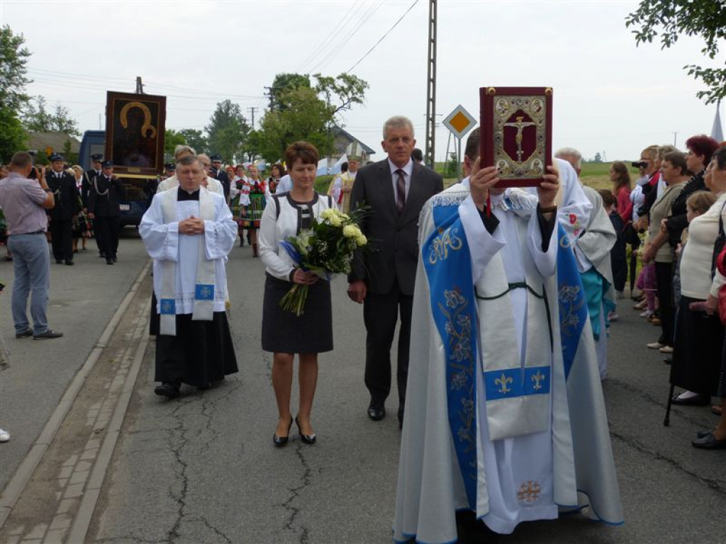 Królowa Polski powitana w Zdunach