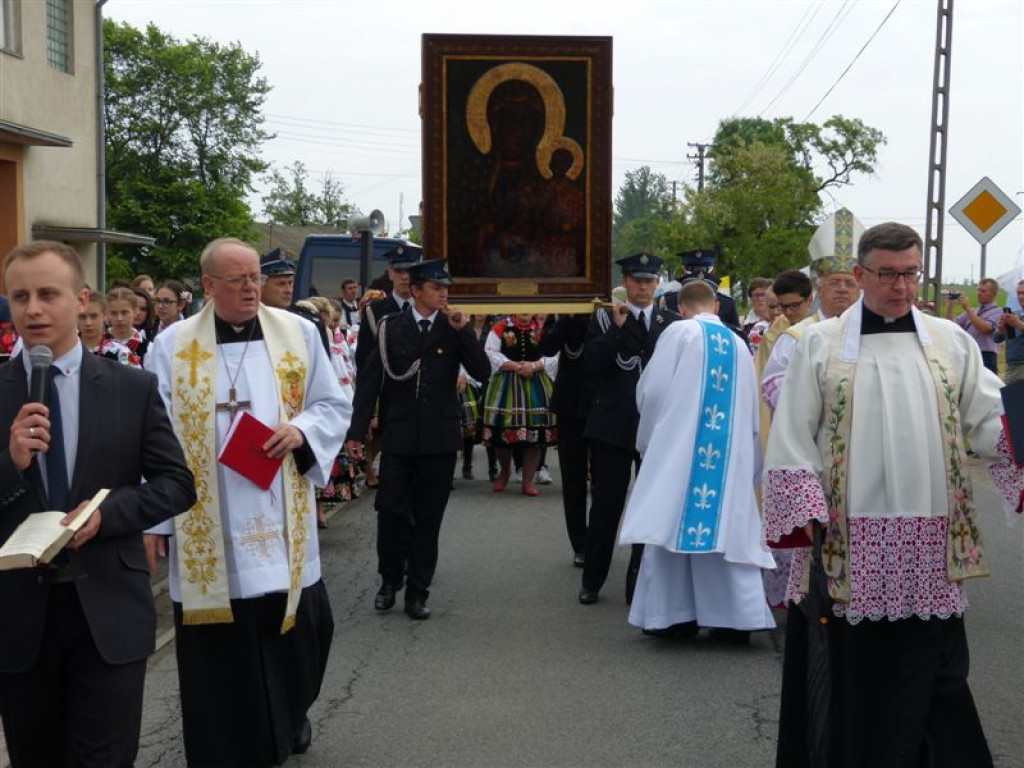 Królowa Polski powitana w Zdunach
