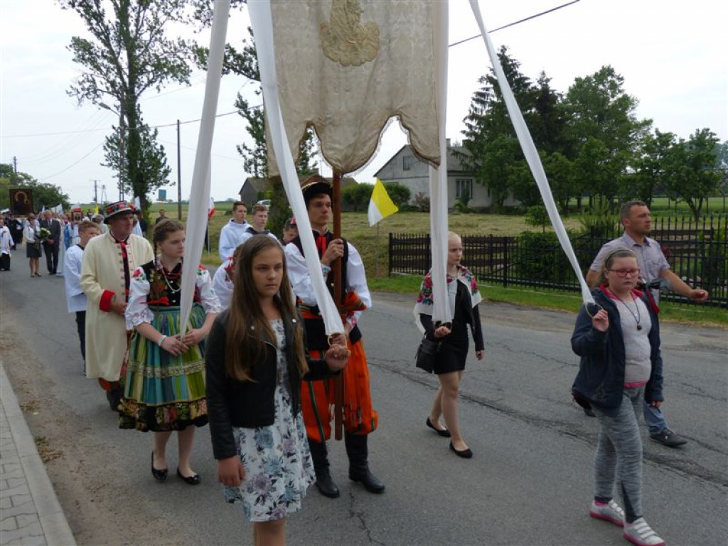 Królowa Polski powitana w Zdunach