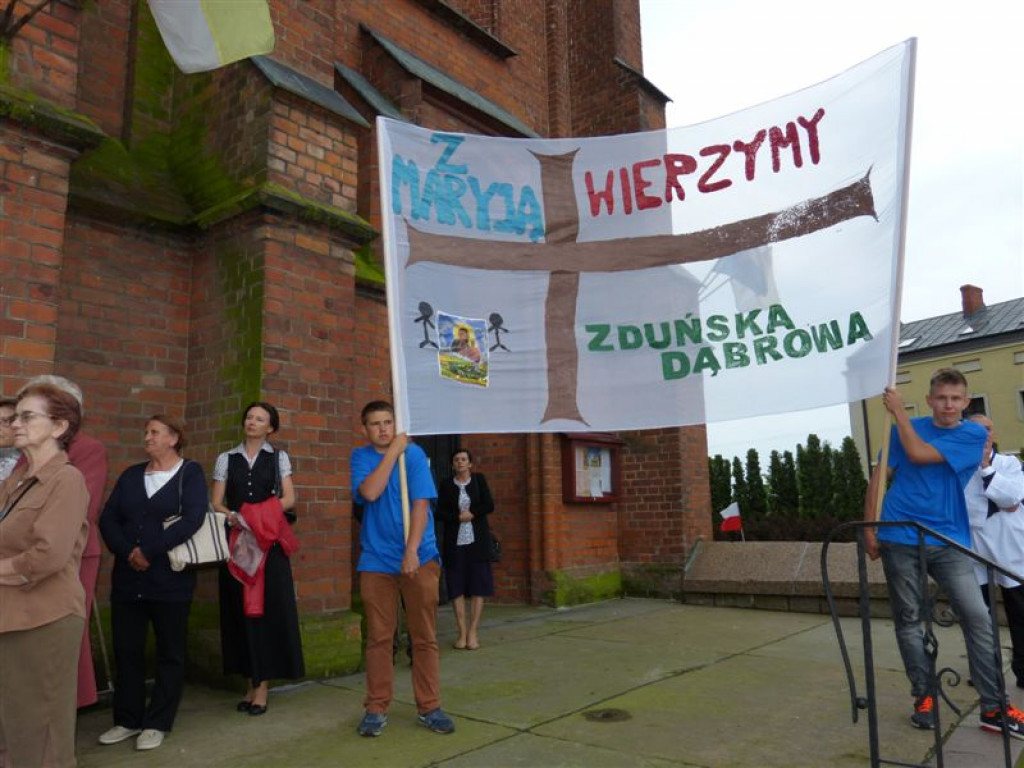 Królowa Polski powitana w Zdunach