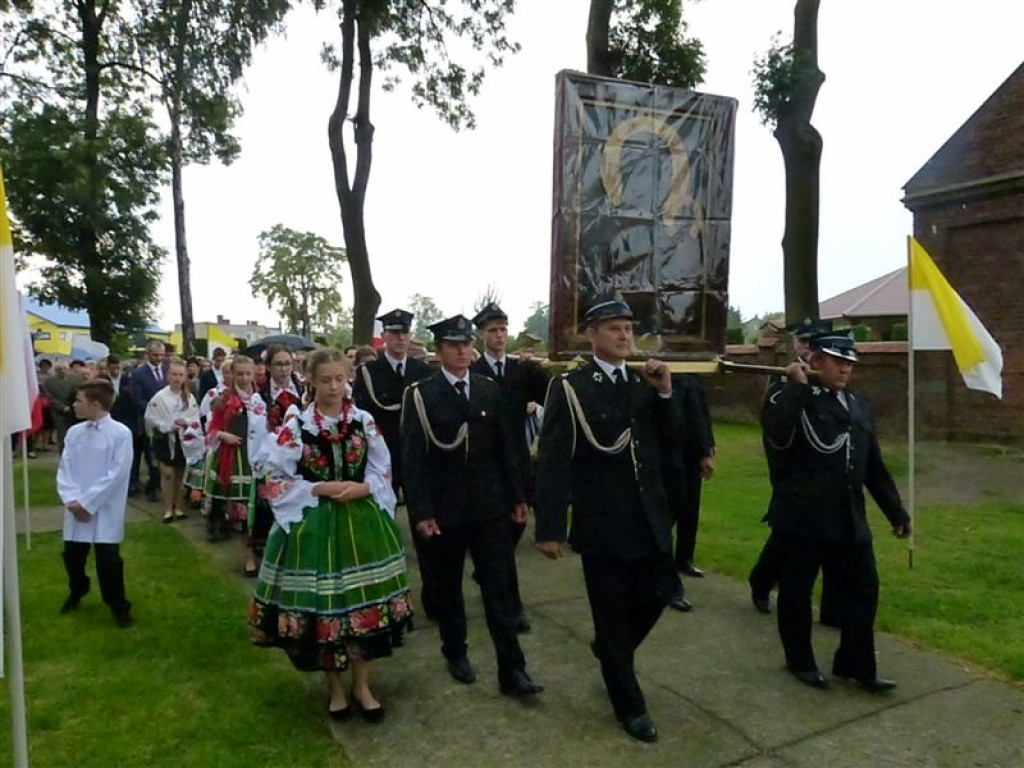 Królowa Polski powitana w Zdunach