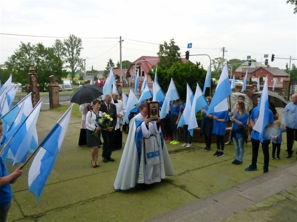 Królowa Polski powitana w Zdunach